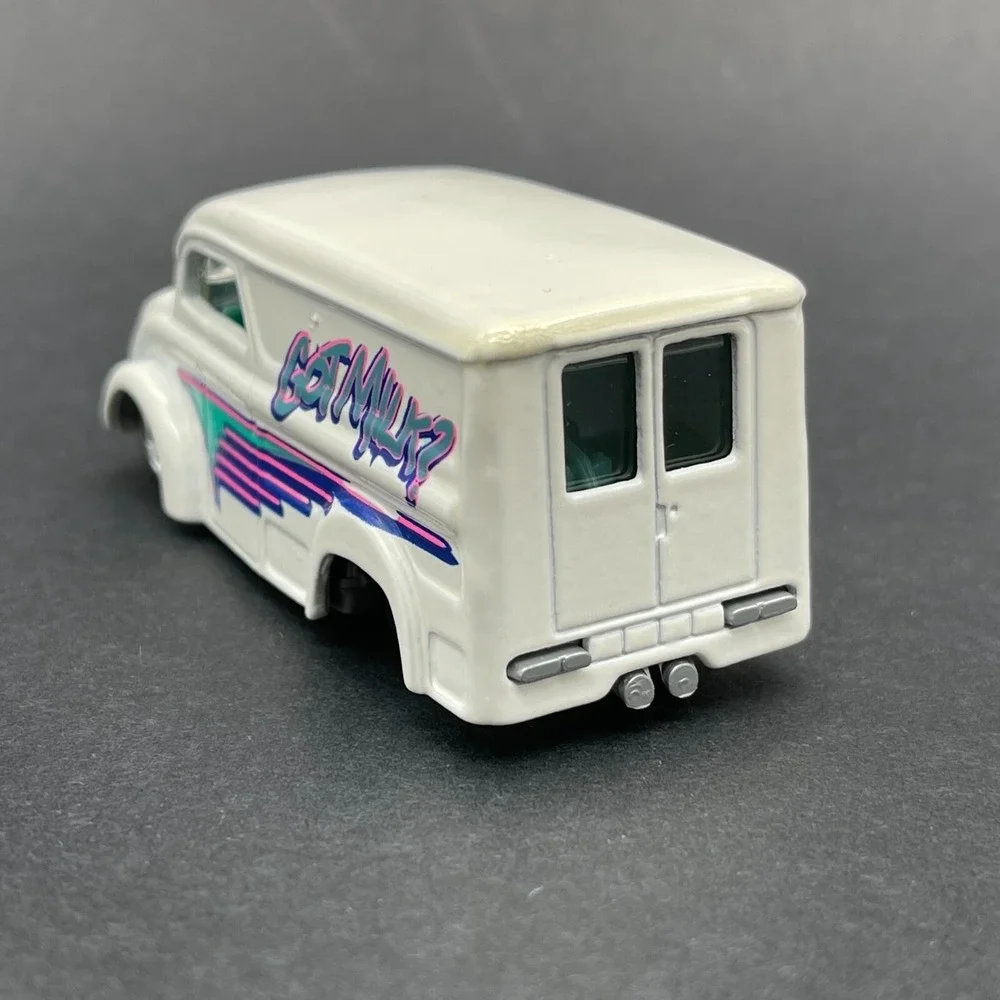 Hot Wheels First Editions Dairy Delivery Got Milk Truck White Diecast 1/64 Loose